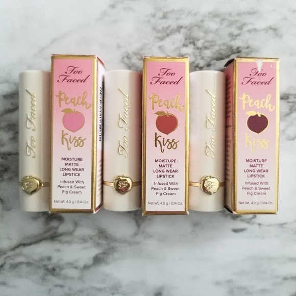 Too Faced Peach Kiss "Got Peach" Lipstick - Picture 4 of 4